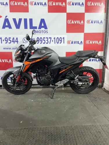 Yamaha FZ25 Fazer *0km 2025
