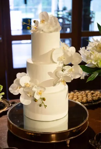 Bolo Cenográfico/Fake Casamento - Orquídeas Brancas