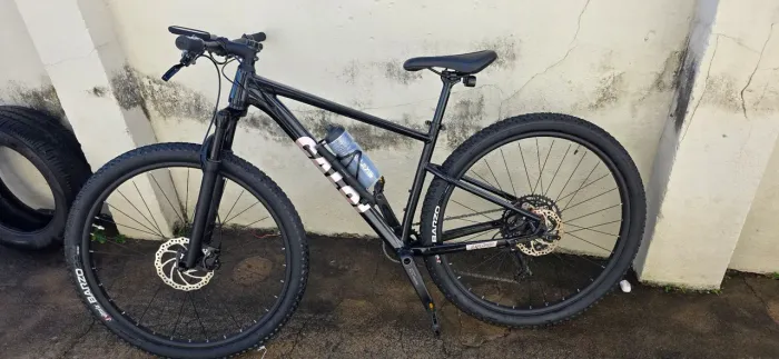 Bicicleta caloi aro 29 , tamanho M