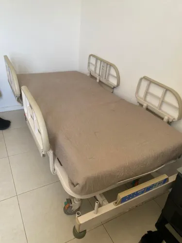 Cama hospitalar