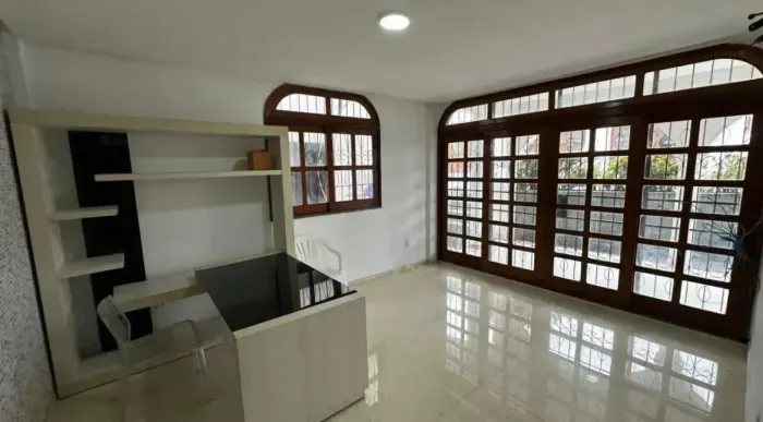 DOM PEDRO - CONJUNTO KISSIA - CASA COMERCIAL - 20.000