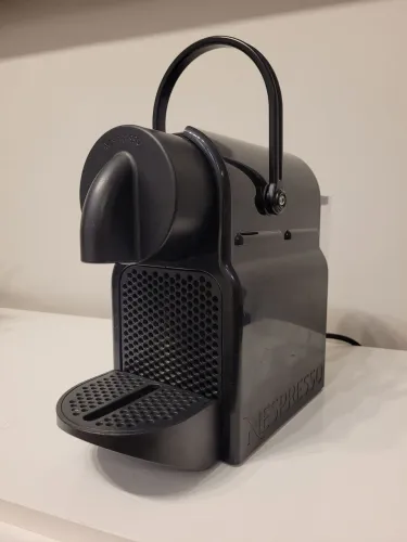 Cafeteira Nespresso Inissia D40 Semi Nova - Excelente Estado