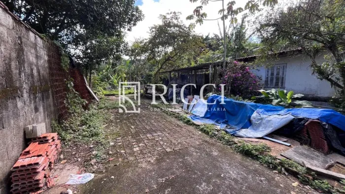 Terreno à venda em Santos-SP, Morro Nova Cintra, 855m² de área!