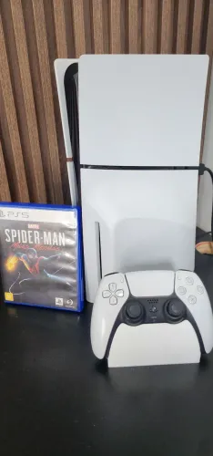 PS5 MIDIA FISICA + SPIDER MAN MILES MORALES