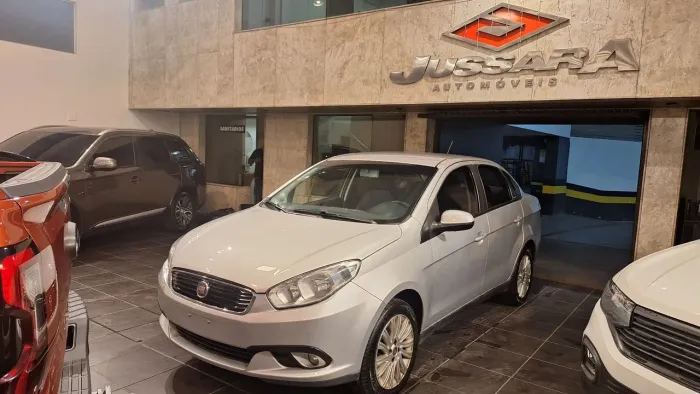 Fiat Grand Siena Essence 1.6 Flex 16V 2017