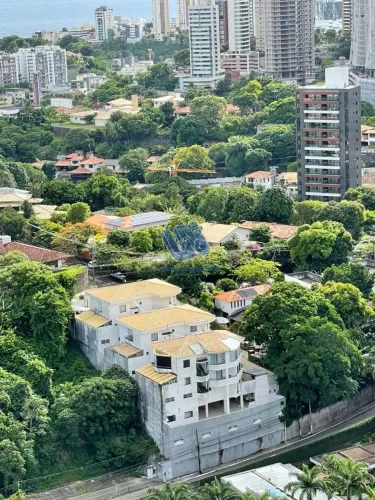 Terreno em condominio 1.400m2 com 3 Casas Triplex Alto Padrão à Venda em Condomínio no Hor