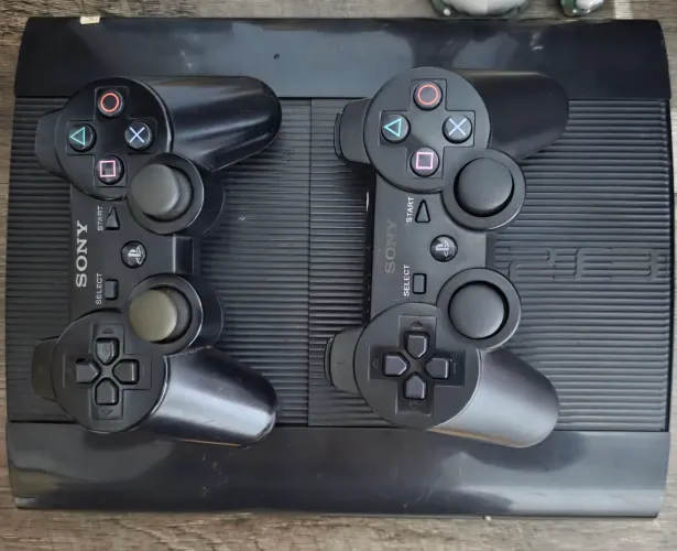 PlayStation 3 Super Slim Desbloqueado
