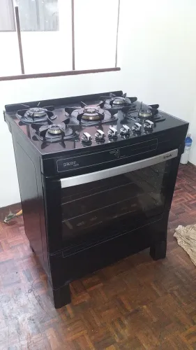 Vende-se esse fogao novo
