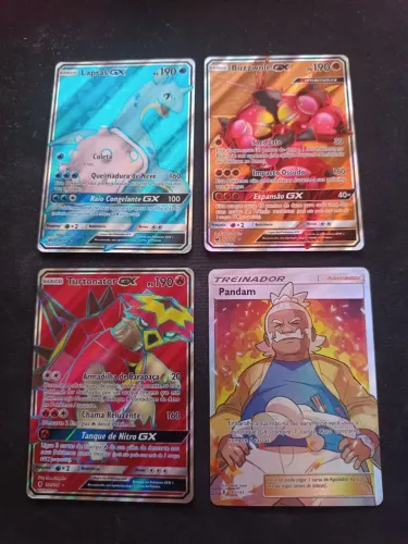 Cartas pokémon em alto relevo