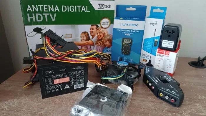 Itens Usados (Fonte, Cooler, Fan, Antenas, Adaptadores e etc)