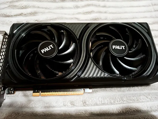 RTX 5060 8GB Palit Infinity LACRADA, Nunca Usada | DLSS 4 | Ray Tracing