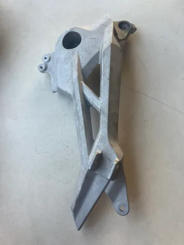 Bacalhau L/ Direito Cg Fan Titan 160 Original 17/23