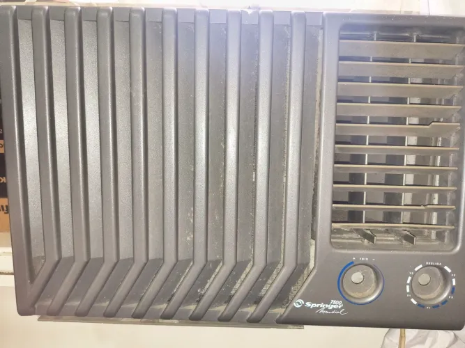 Ar condicionado 7500btus Springer