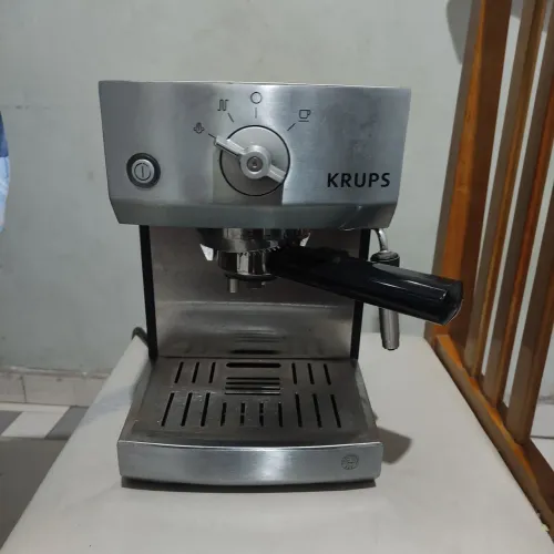 Cafeteira express krups ( leia o anúncio)