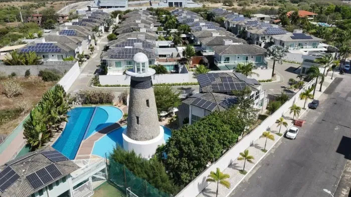 Condomínio Mirante Dunas - Casa na condição de porteira fechada com lazer privativo.