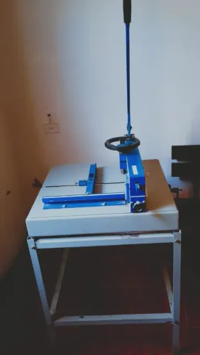 Guilhotina de papel