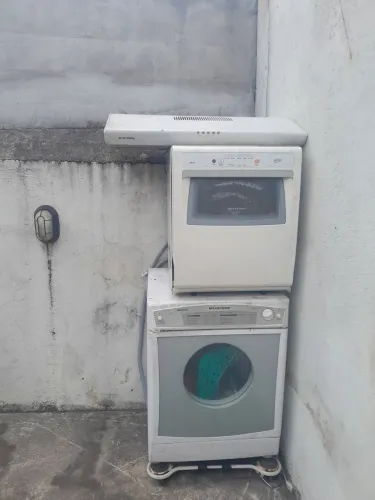 Combo vendo com defeito 2 máquinas de lavar roupa 1 secadora de roupa 1 valadoura louc