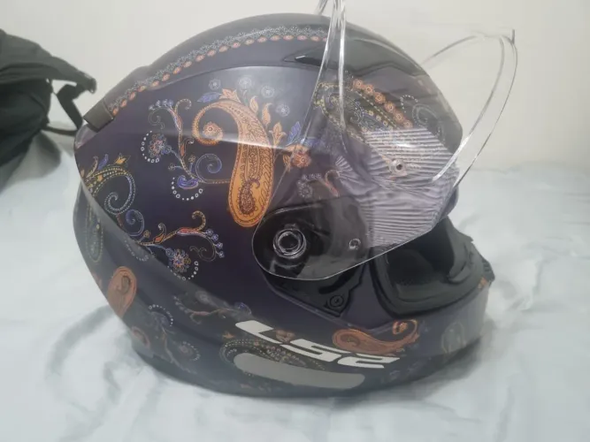 Capacete LS2