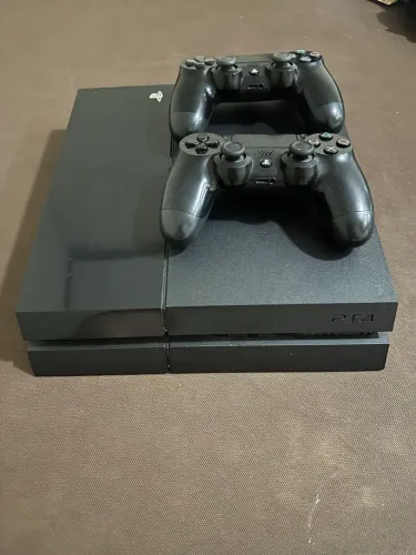 PS4 FAT (500GB) - usado 