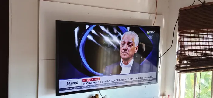 Smart TV Samsung 43 polegadas (entrego)
