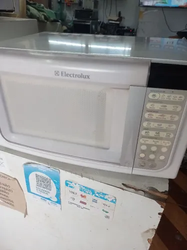 Microondas Eletrolux 23 litros 