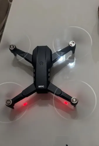 Drone L900, Com GPS novinho e com 2 Bags, fácil de pilotar