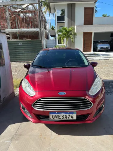 Ford Fiesta 1.6 16V Flex Aut. 5P 2015