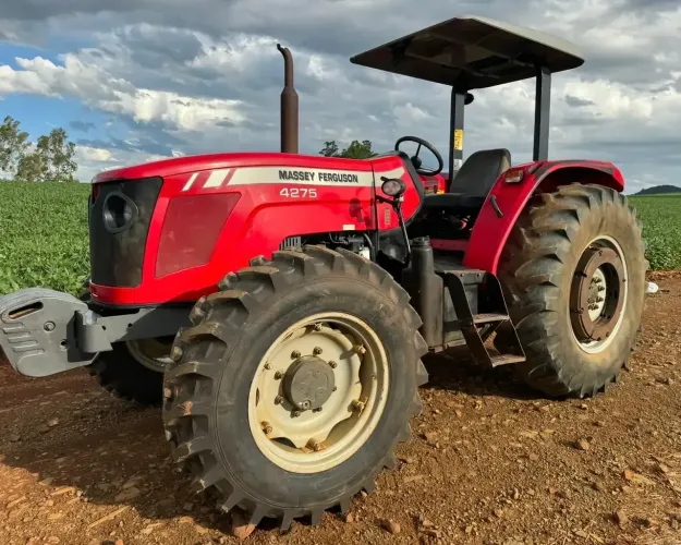 Trator Massey Fergunson 4275 13/13 - Parcele 