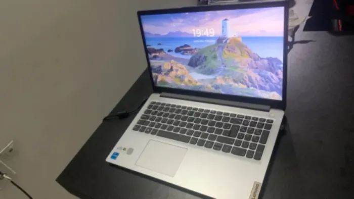 Notebook Lenovo, Intel Core 13-1315U, 4GB, 238GB, Tela de 15,6", IdeaPad 1 151RU7, Cinza