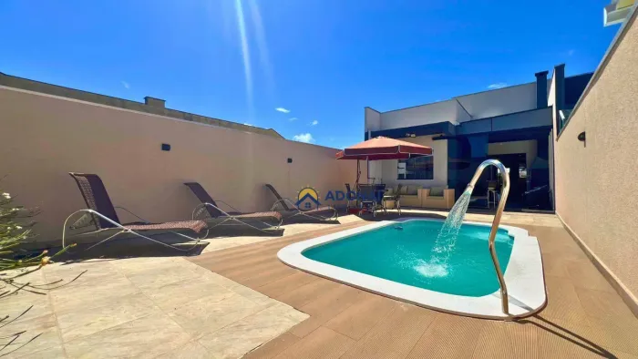 Casa com Piscina, 3 dormitórios à venda, 126 m² por R$ 1.100.000 - Nereidas - Guaratuba/PR