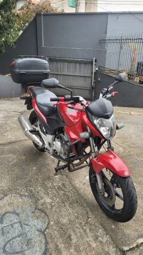 Honda CB 300R Flex 2013 - Baixa KM, Descanso Central, Pneus e Relação Novos