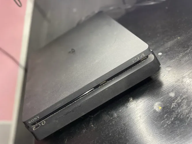 PS4
