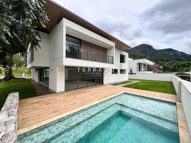 Casa em Condomínio à venda, 4 quartos, 4 suítes, Parque do Imbui - Teresópolis/RJ