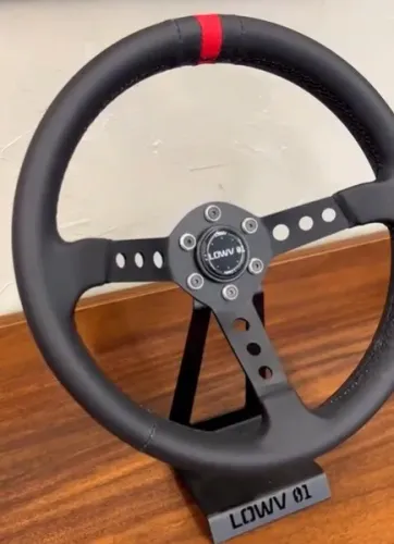 Volante Esportivo Lowv Colt De Couro / Tarja Vermelha / Haste Preta + Cubo CHEVROLET