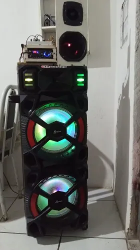 Vendo esse som Alta qualidade está toda boa