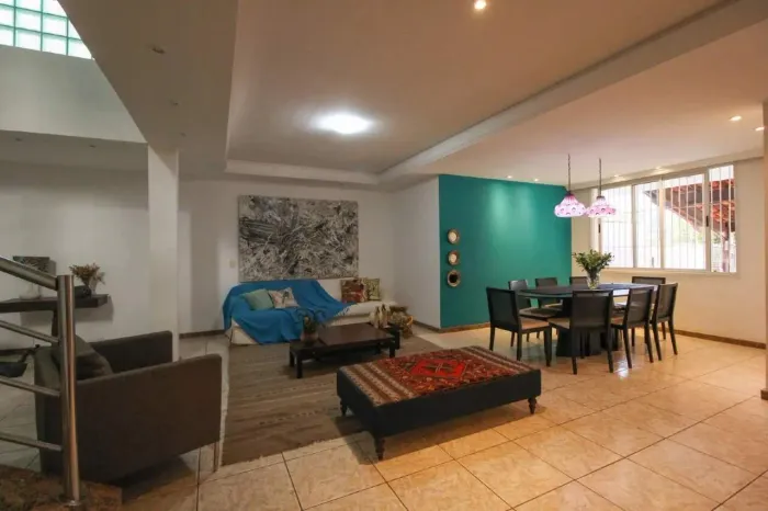 Excelente casa para locação no Buritis!