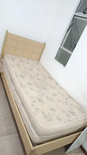 Vendo cama com colchão em ótimo estado