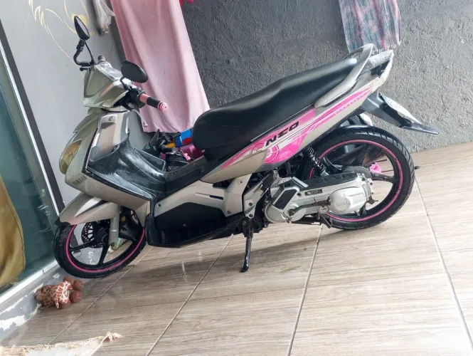 Vende se uma neo automática 115cc ano 2008