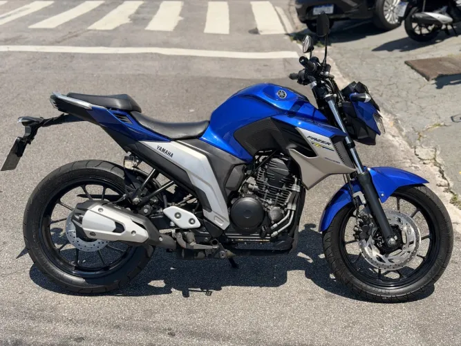 Yamaha FZ25 250 Fazer Flex 2021 em ótimo estado!!