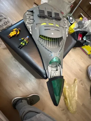 Nave bombardeio a lazer ant-radar x-19 comandos em ação +dois bonecos