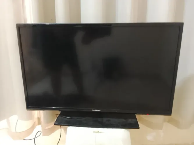 Tv Samsung 32' (Não é smart)