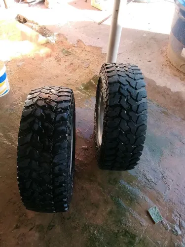 Pneus   pra camionete 