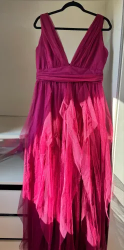 vestido longo de festa fúcsia com brilho