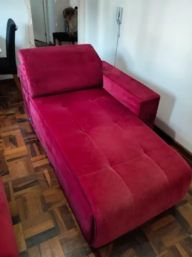 Sofá tipo divã