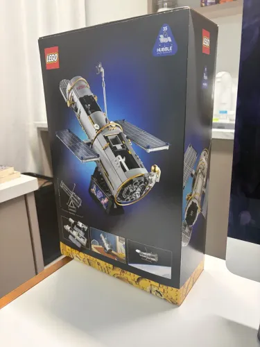 LEGO HUBBLE SPACE TELESCOPE (ICONS)