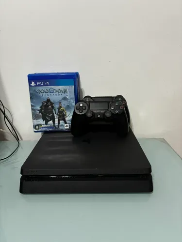 PS4 400GB + 2 Controles + 5 Jogos Físicos