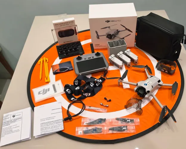 DRONE DJI MINI 4 PRO - FLY MORE PLUS