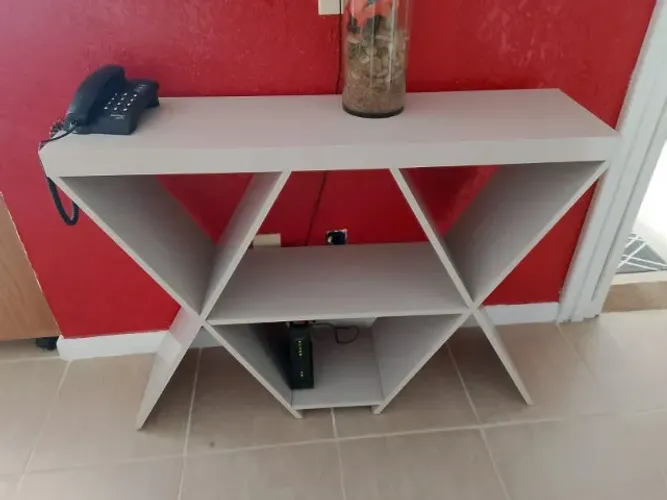 Estante multifuncional decorativa