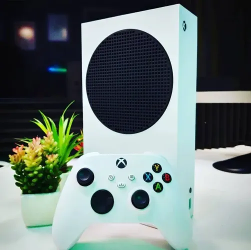 Console XBOX Séries S + Controle + Acessórios+ 1 aonde garantia