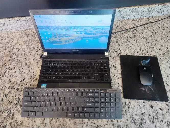 Notebook Toshiba R930 muito barato, I5, 12 GB de RAM, SSD 240 GB 